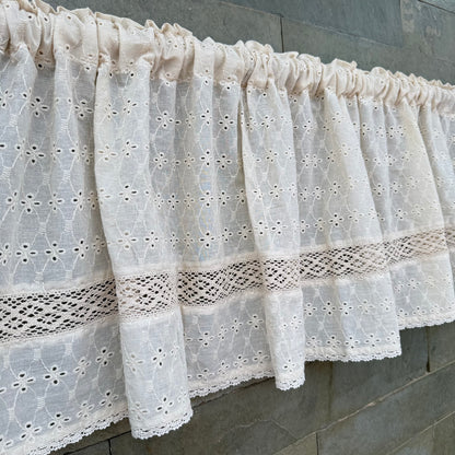 Kitchen Valance - Cream delight