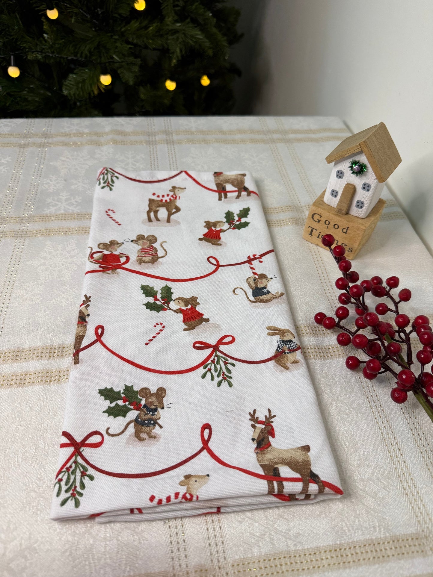 Christmas Kitchen Towel - Bow and Acorn ( set of 2)