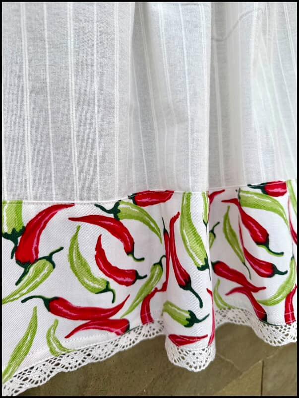 Kitchen Valance - Red Green Chilli Peppers