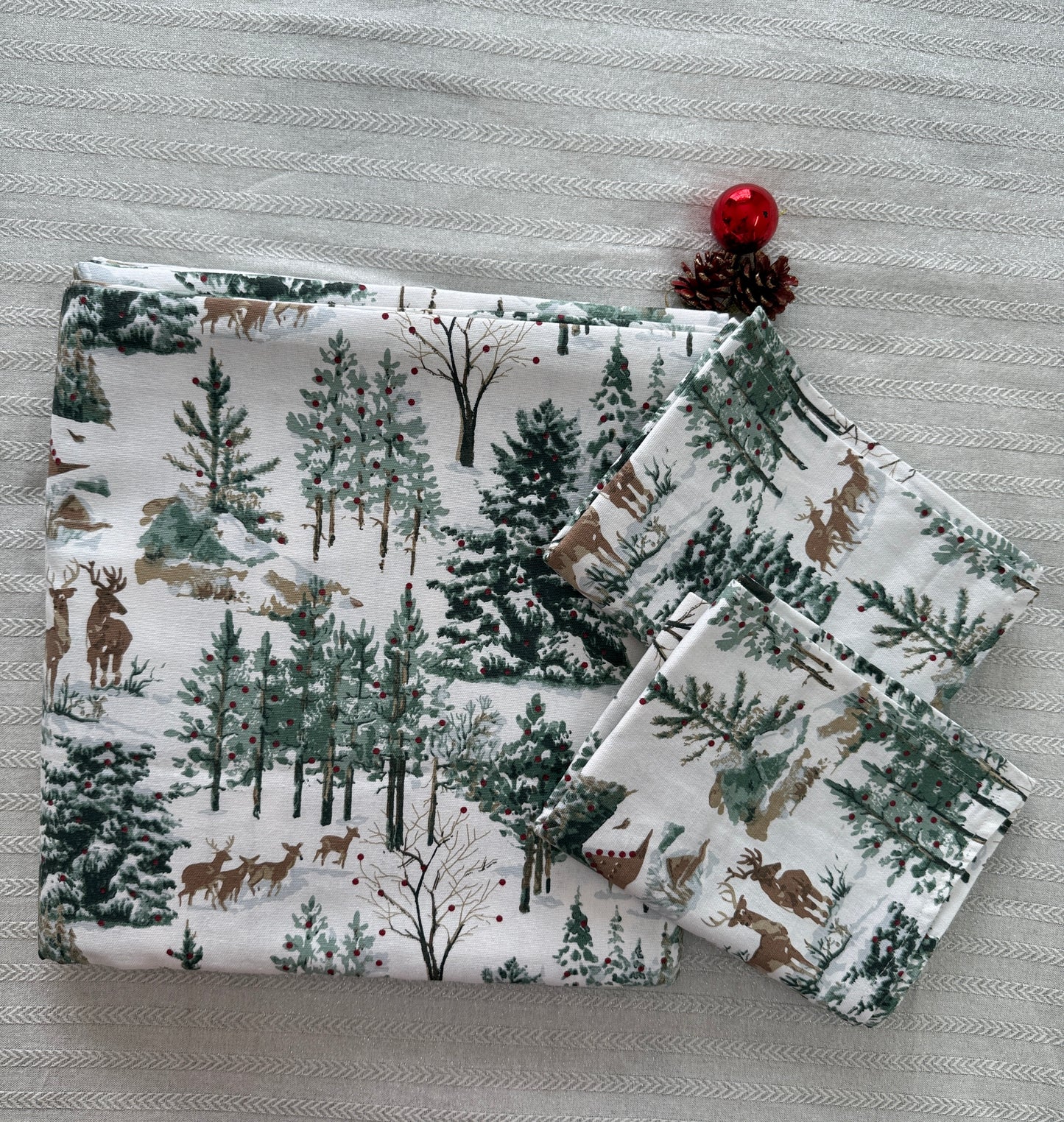 Christmas Bedsheet - Reindeers in Snowy Forest (Super King)