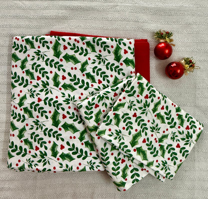 Christmas Bedsheet - Little Hollies (King)