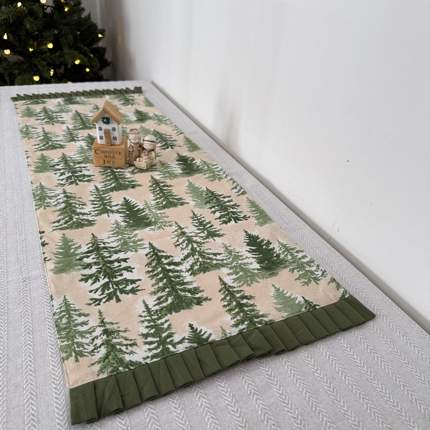 Christmas Runner - Pine Trees