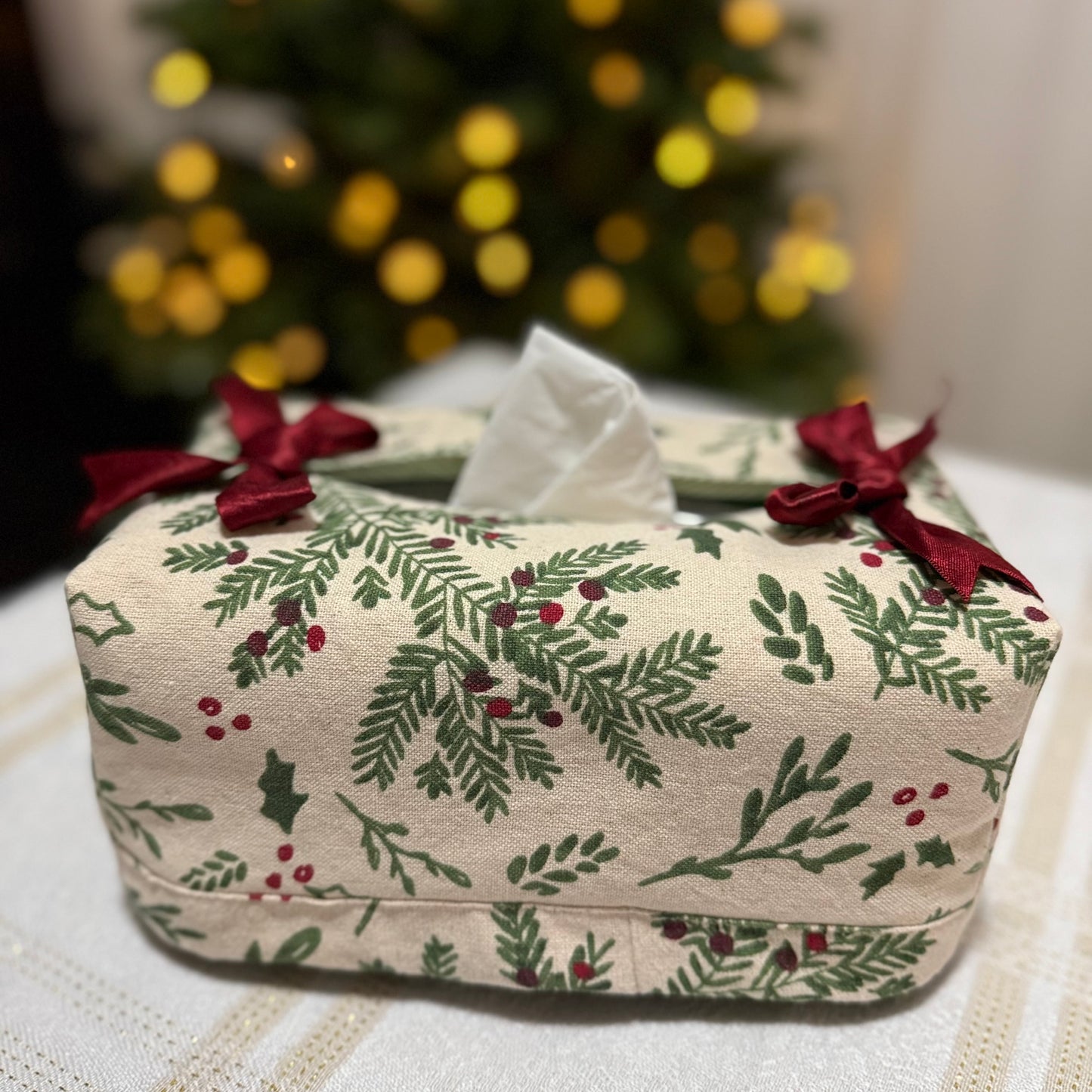 Tissue Box Cover - Holly & Bows