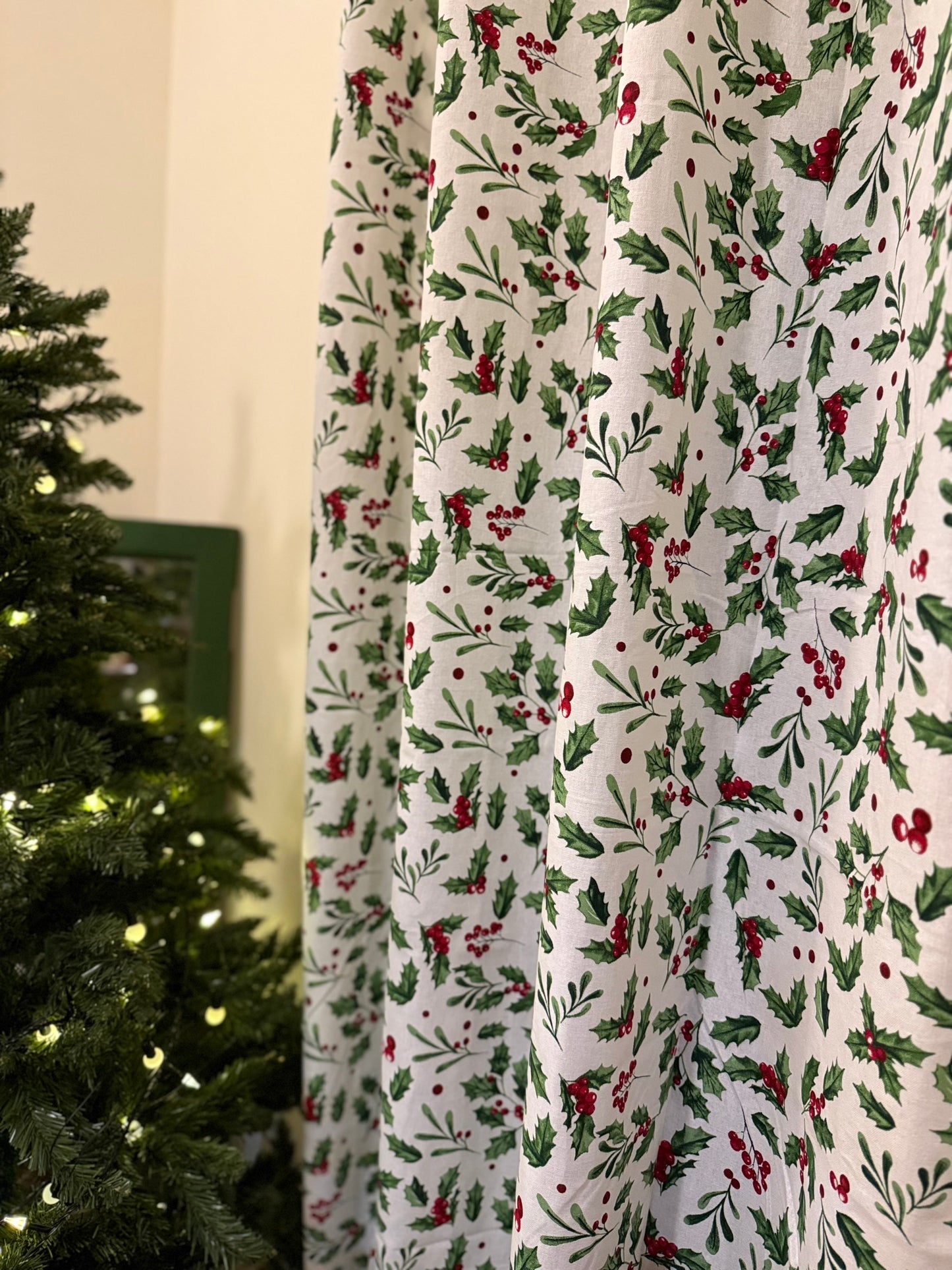 Curtain - Hollies (7ft)