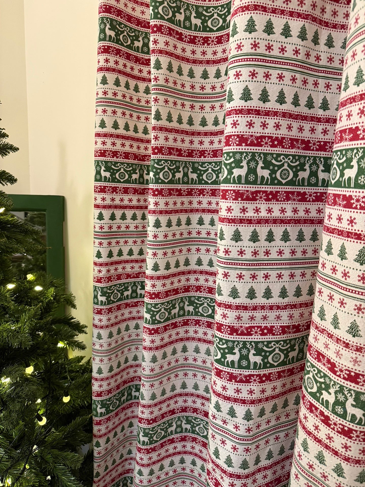 Curtains - Reindeers & Trees