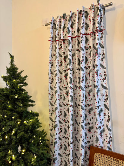 Christmas Curtain - Frills & Laces