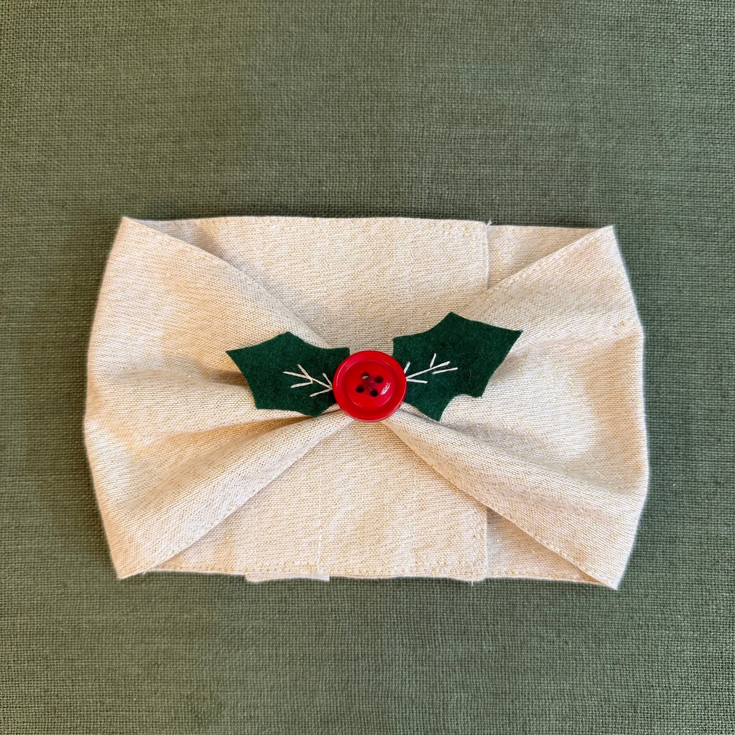 Curtain Tieback - Golden Bow with Holly