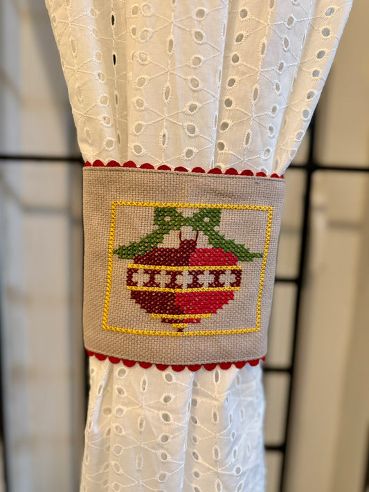 Curtain Tieback -  Baubles