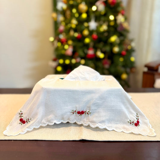 Tissue Box Cover - Red Roses