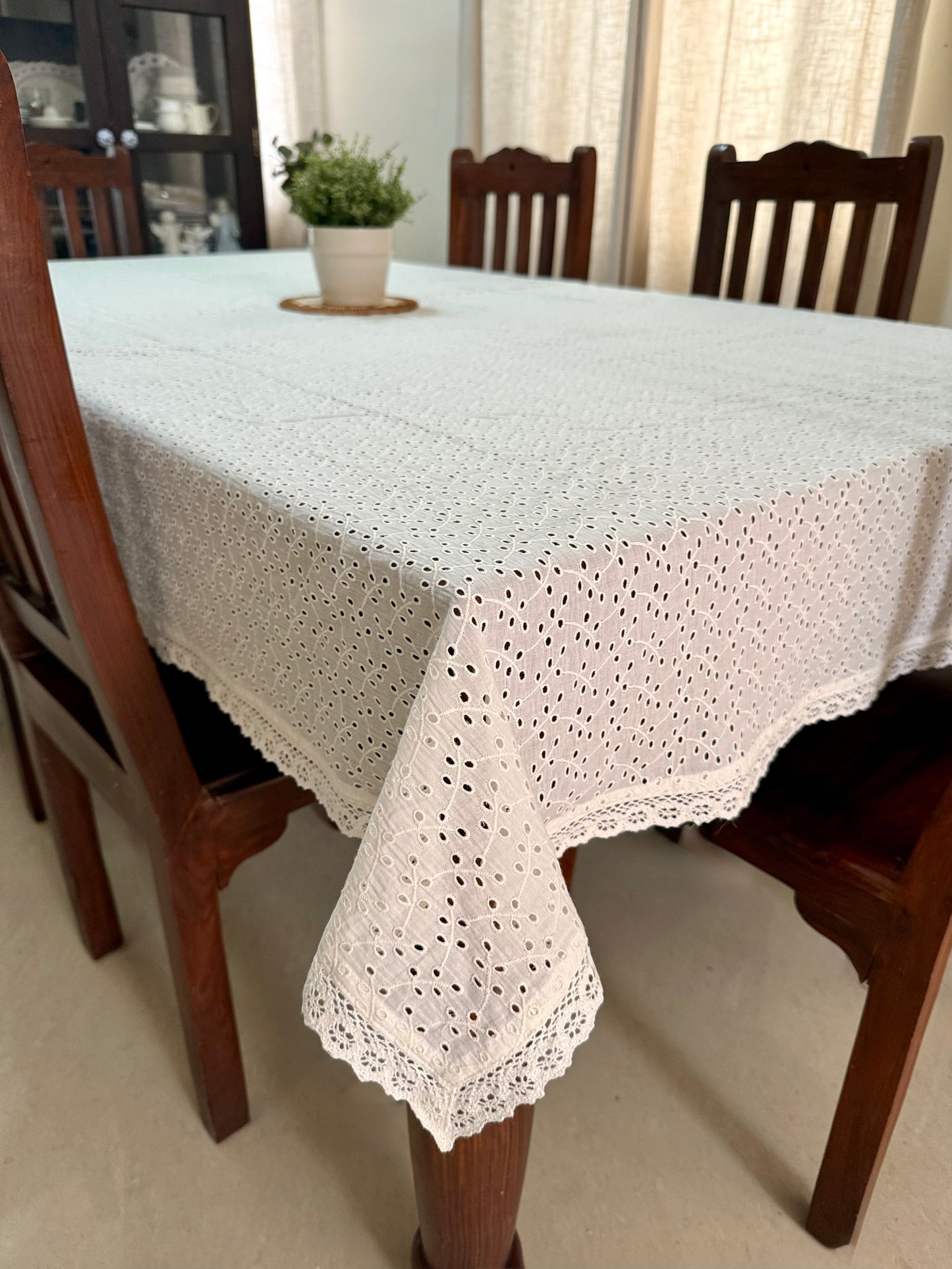 Tablecloth- Emilie