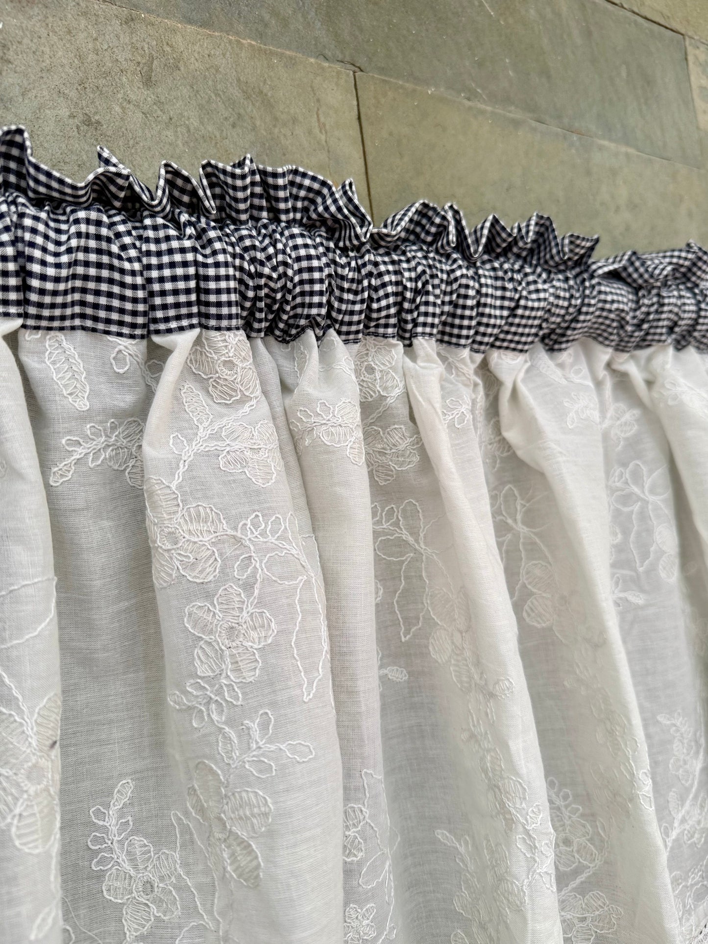 Kitchen Valance- Emma ( B&W)