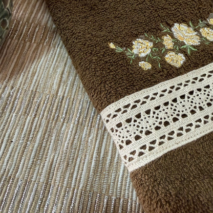 Hand Towel - White roses & Coffee brown