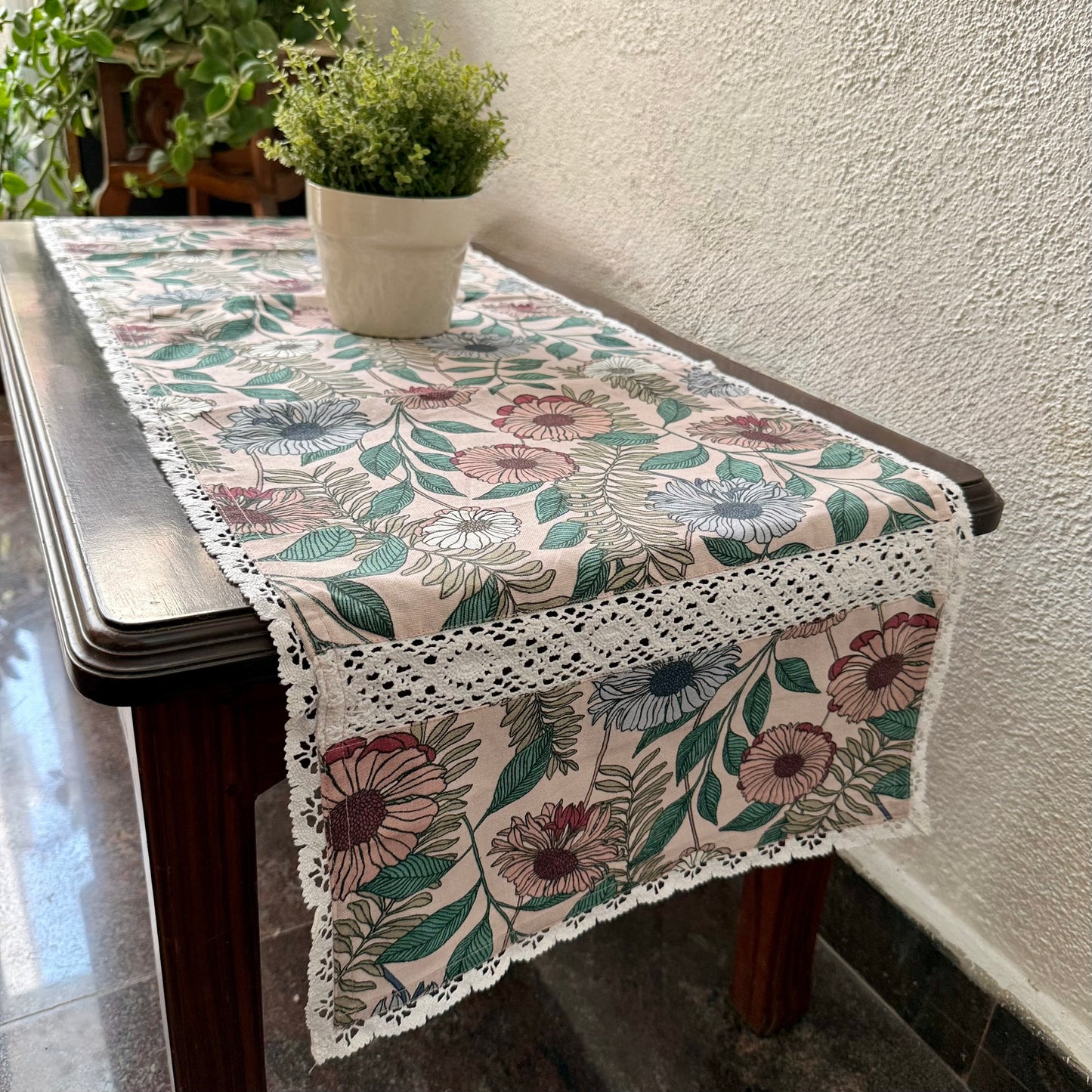 Table Runner - Flora