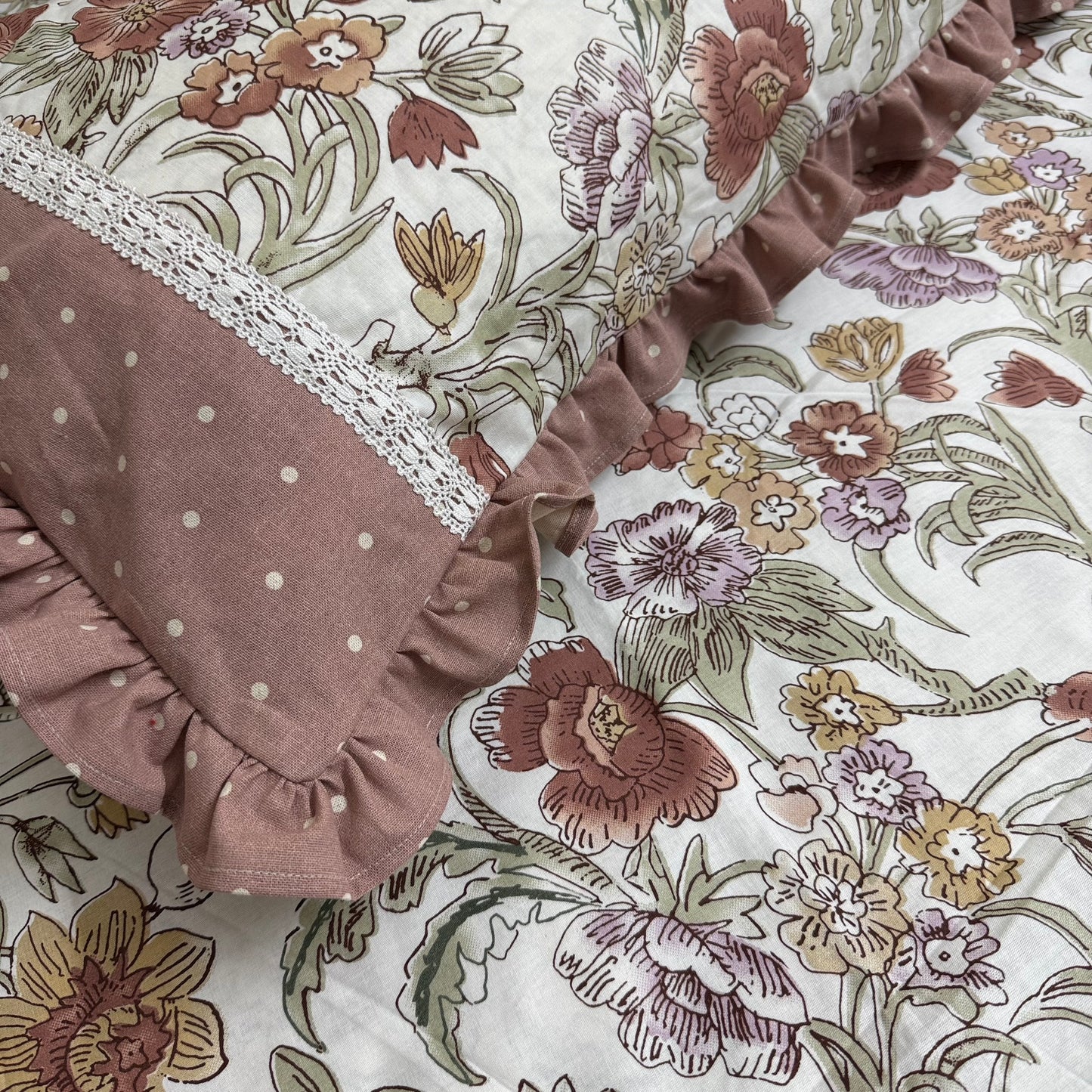 Bedsheet-  Peach Mauve  & Polka