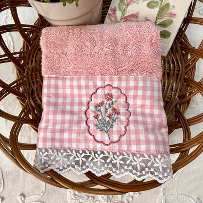 Hand Towel - Pink Scallop