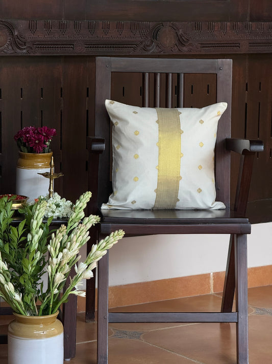 Cushion Cover - Mullapoo with Kasavu Kara