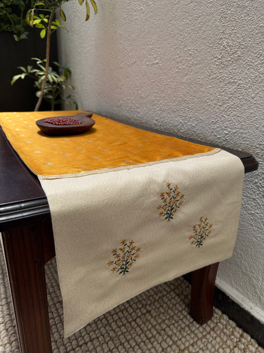 Runner - Jamanthi Pookal (Embroidered)