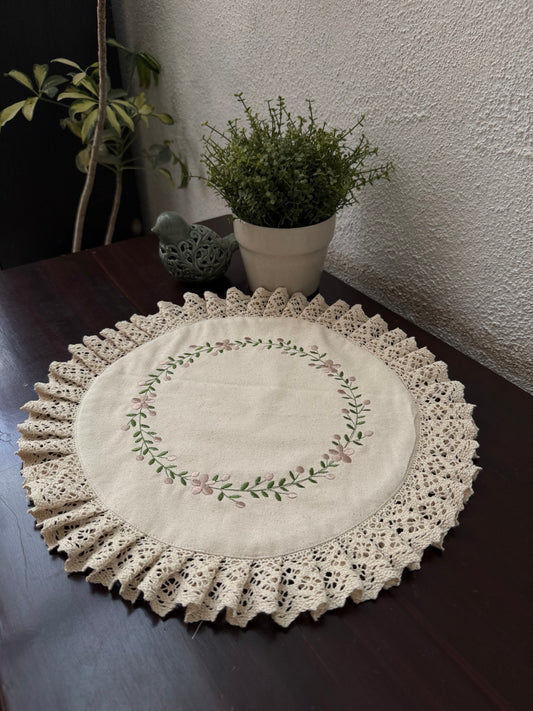 Cente Table Mat -  Mukkuttee