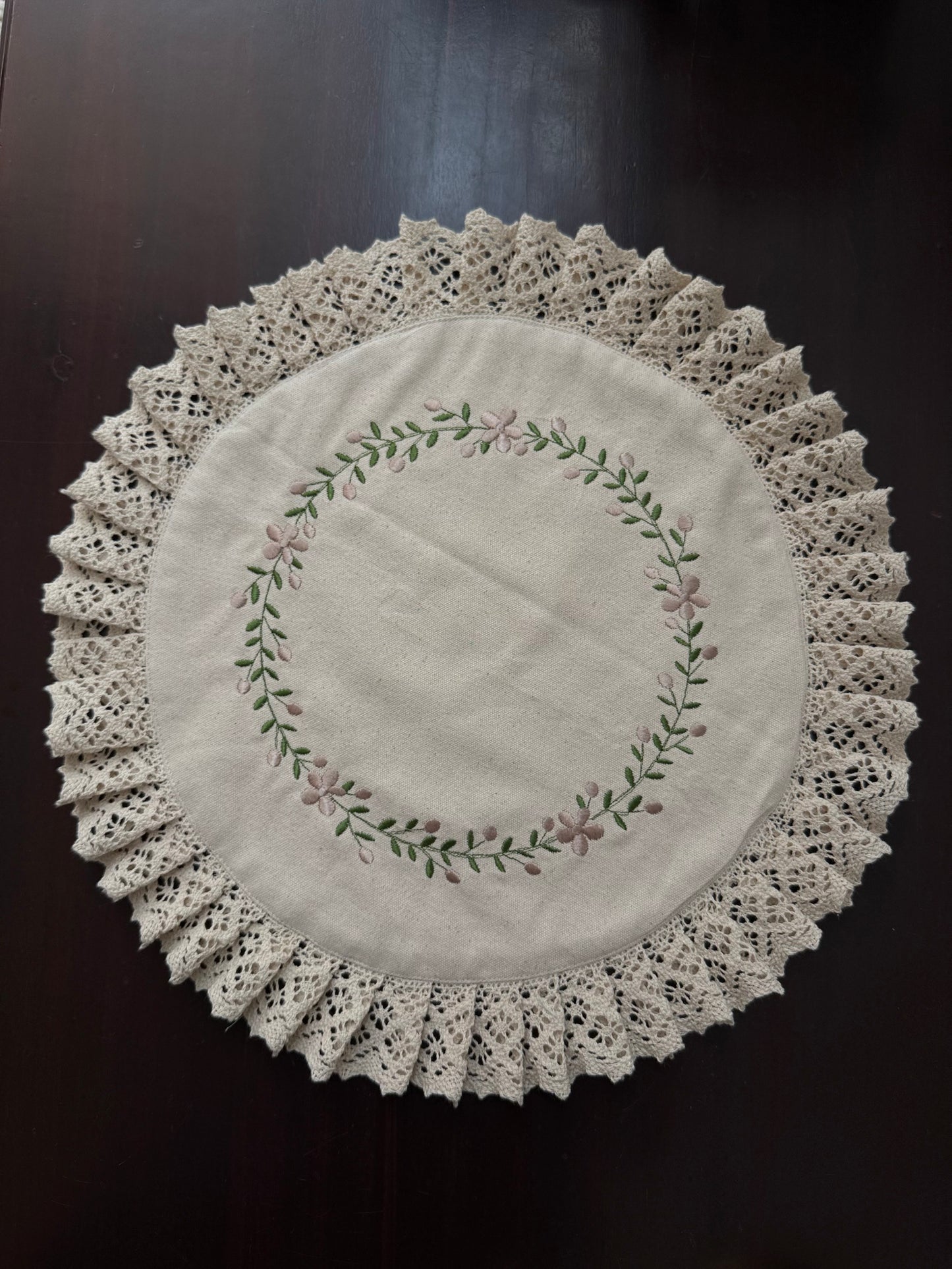 Cente Table Mat -  Mukkuttee