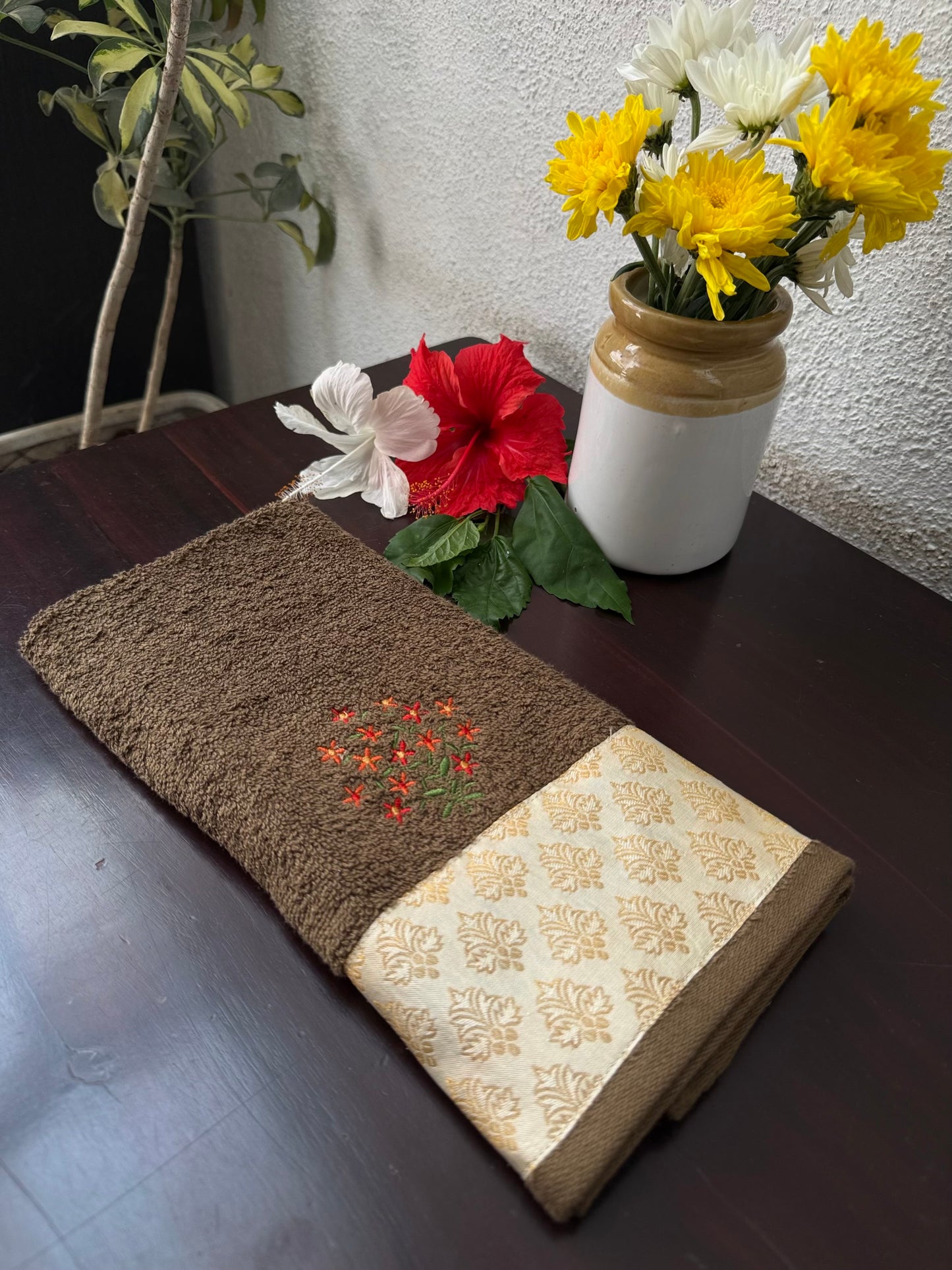 Hand Towel - Thechi ( embroidered)