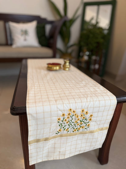 Table Runner - Manja Mukutee