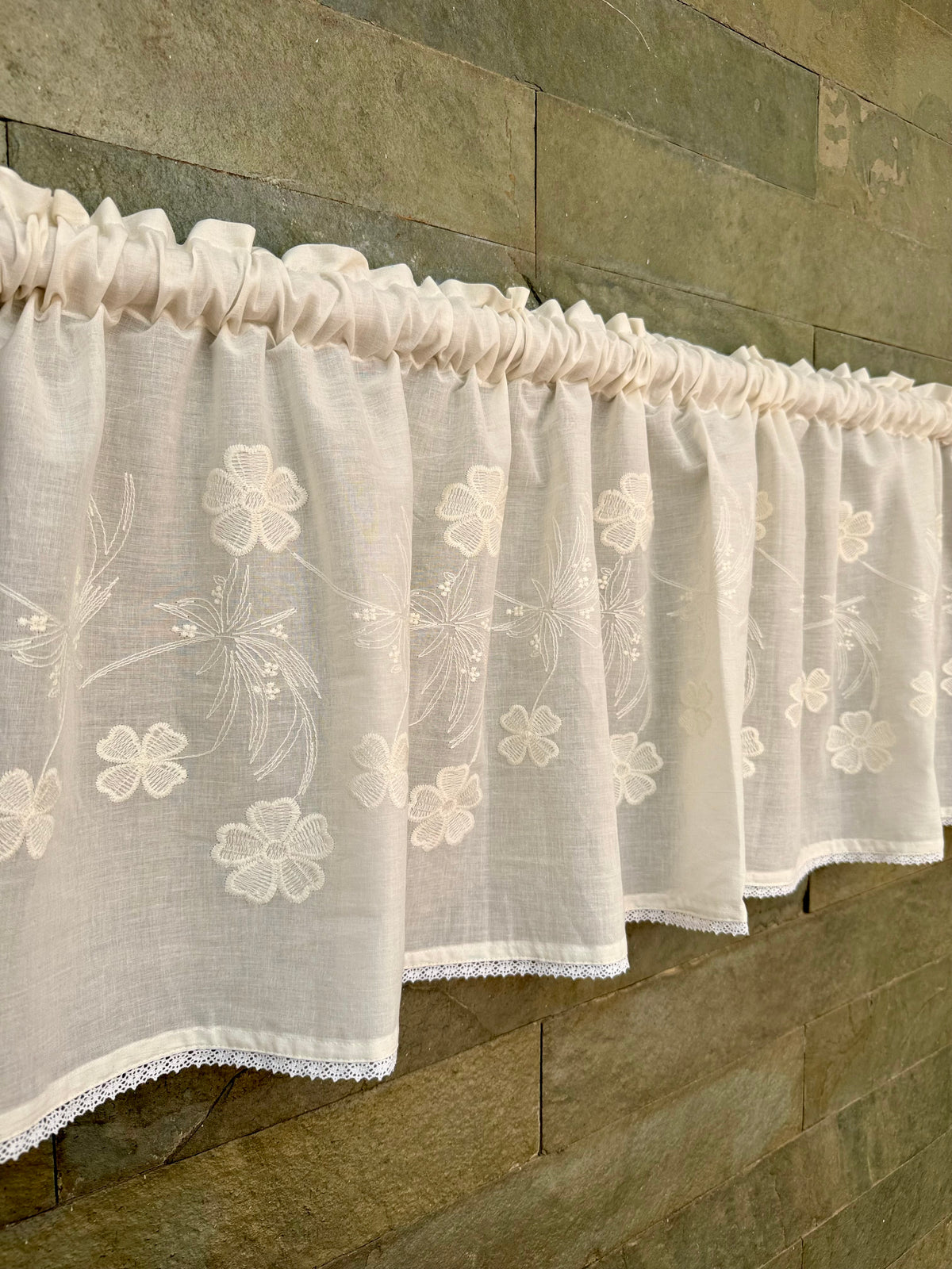 Kitchen Valance - Serendipity