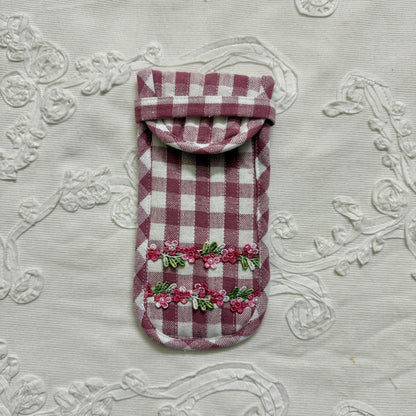 Reading /Sunglass pouch -Coral pink