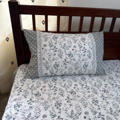 Bedsheet (Super King) - Wild Flowers in Pastel grey