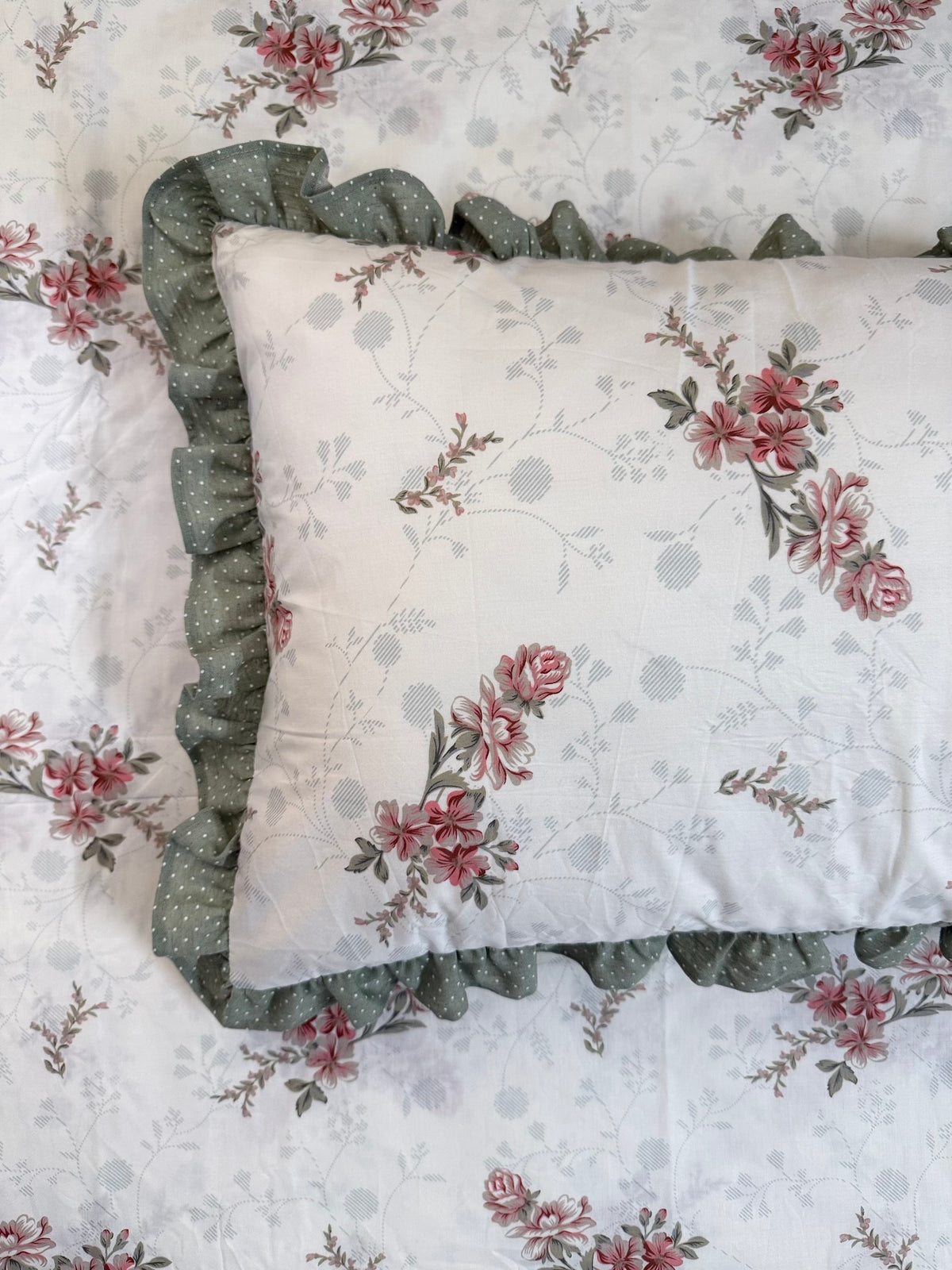 Bedsheet- Florals and Ruffles