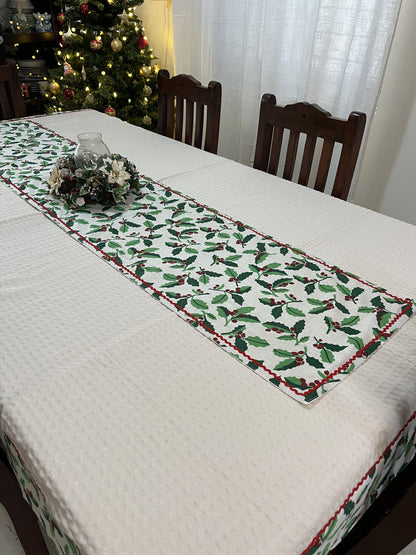 Tablecloth - Holly Go Round