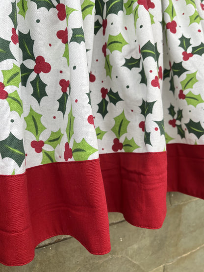 Christmas Kitchen Valance- Holly bunch