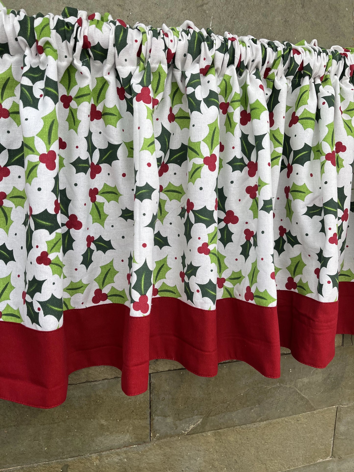 Christmas Kitchen Valance- Holly bunch