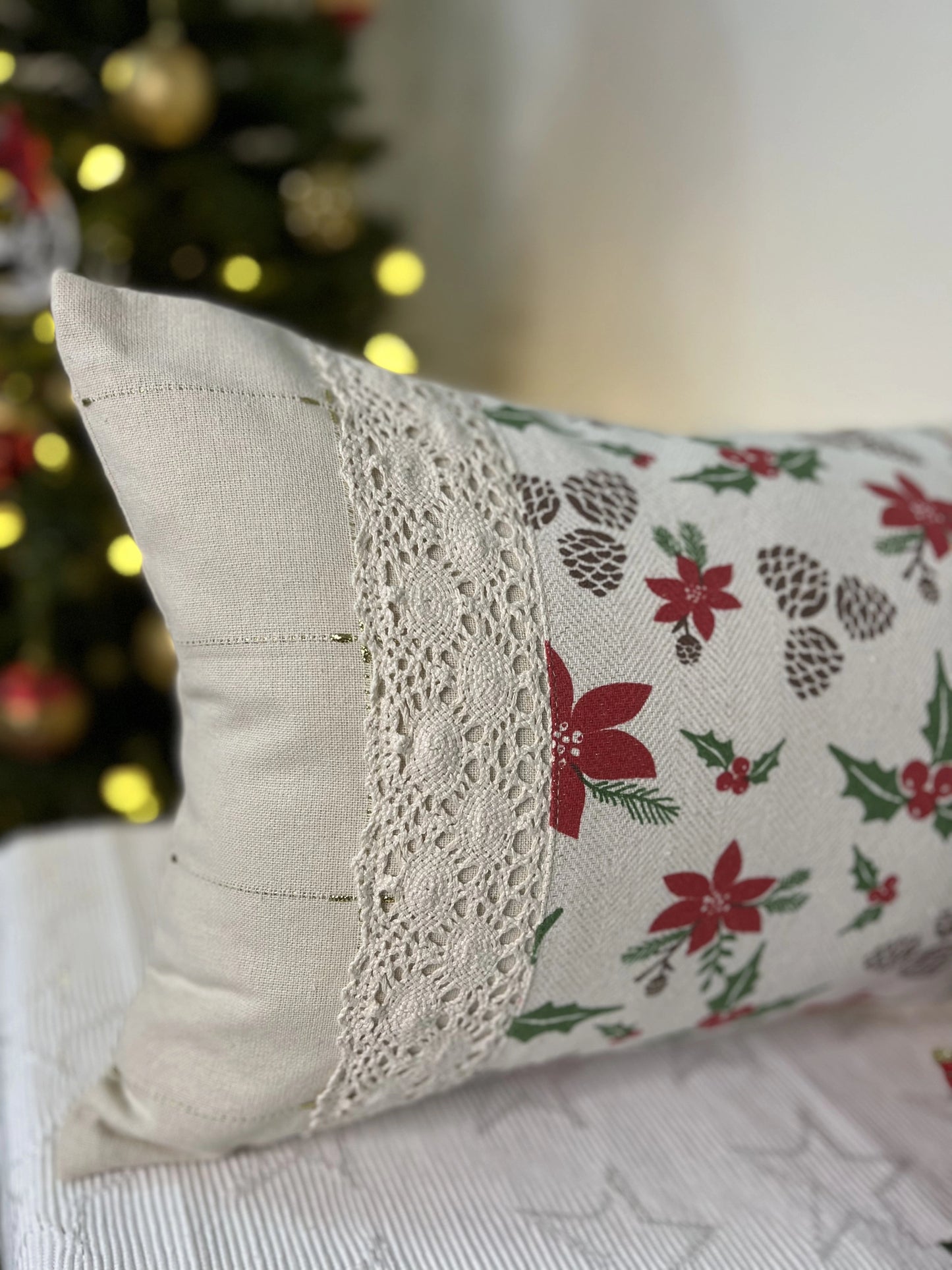 Cushion Cover- Poinsettia stori (12x18)