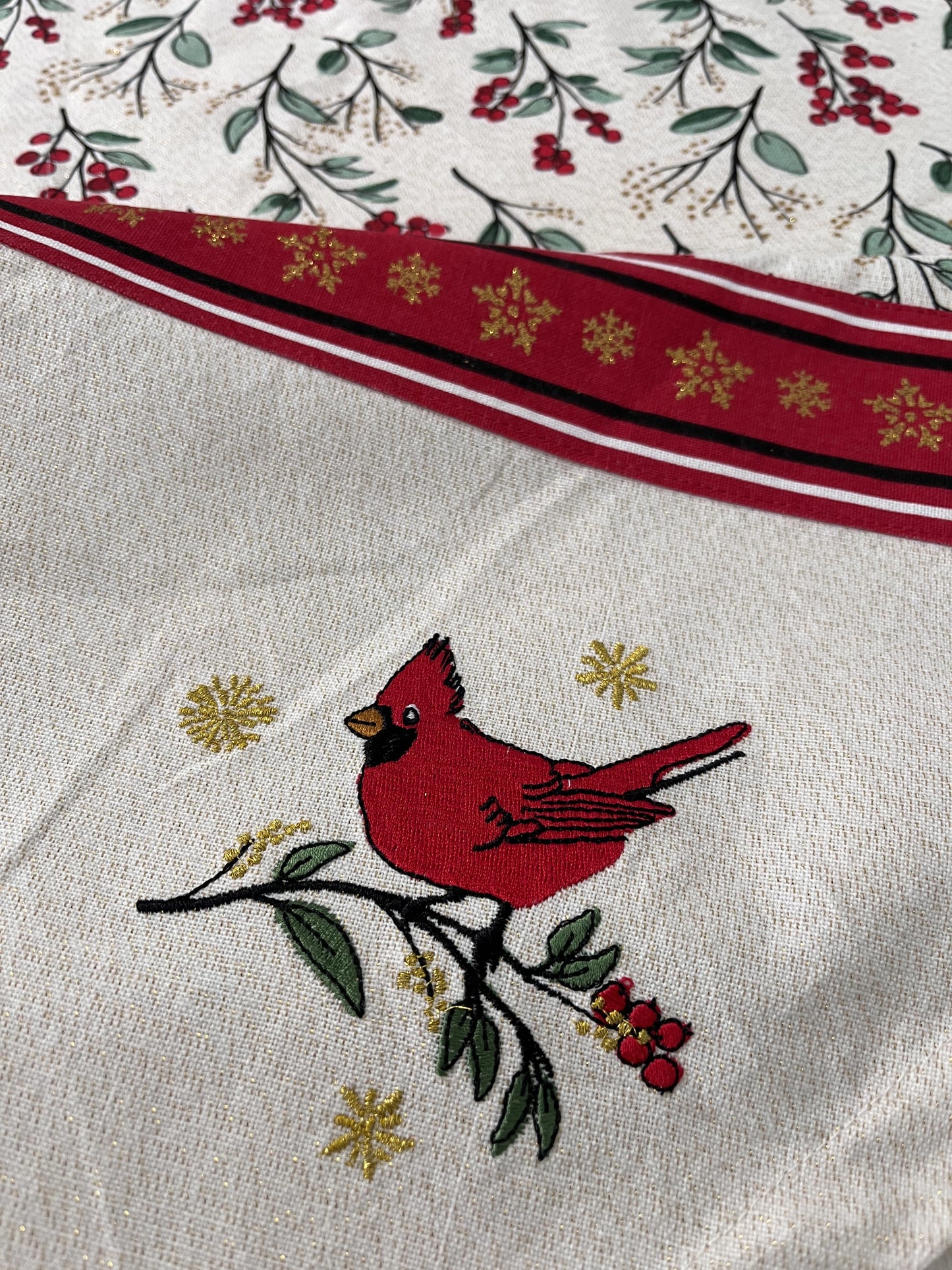 Christmas Runner - Christmas Cardinal