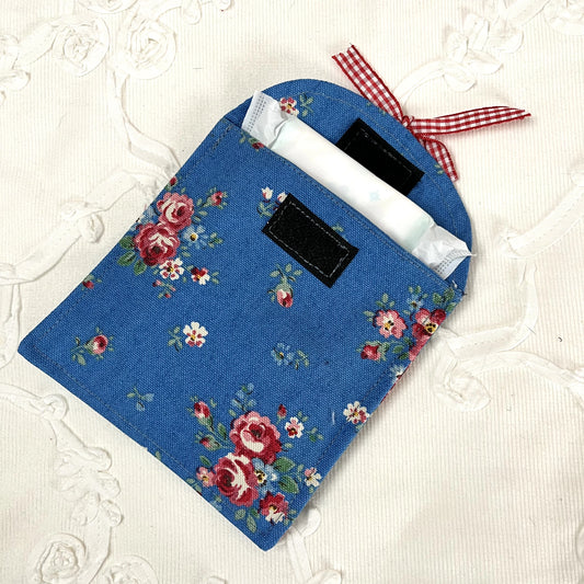 Multipurpose Pouch -  Roses and Bow