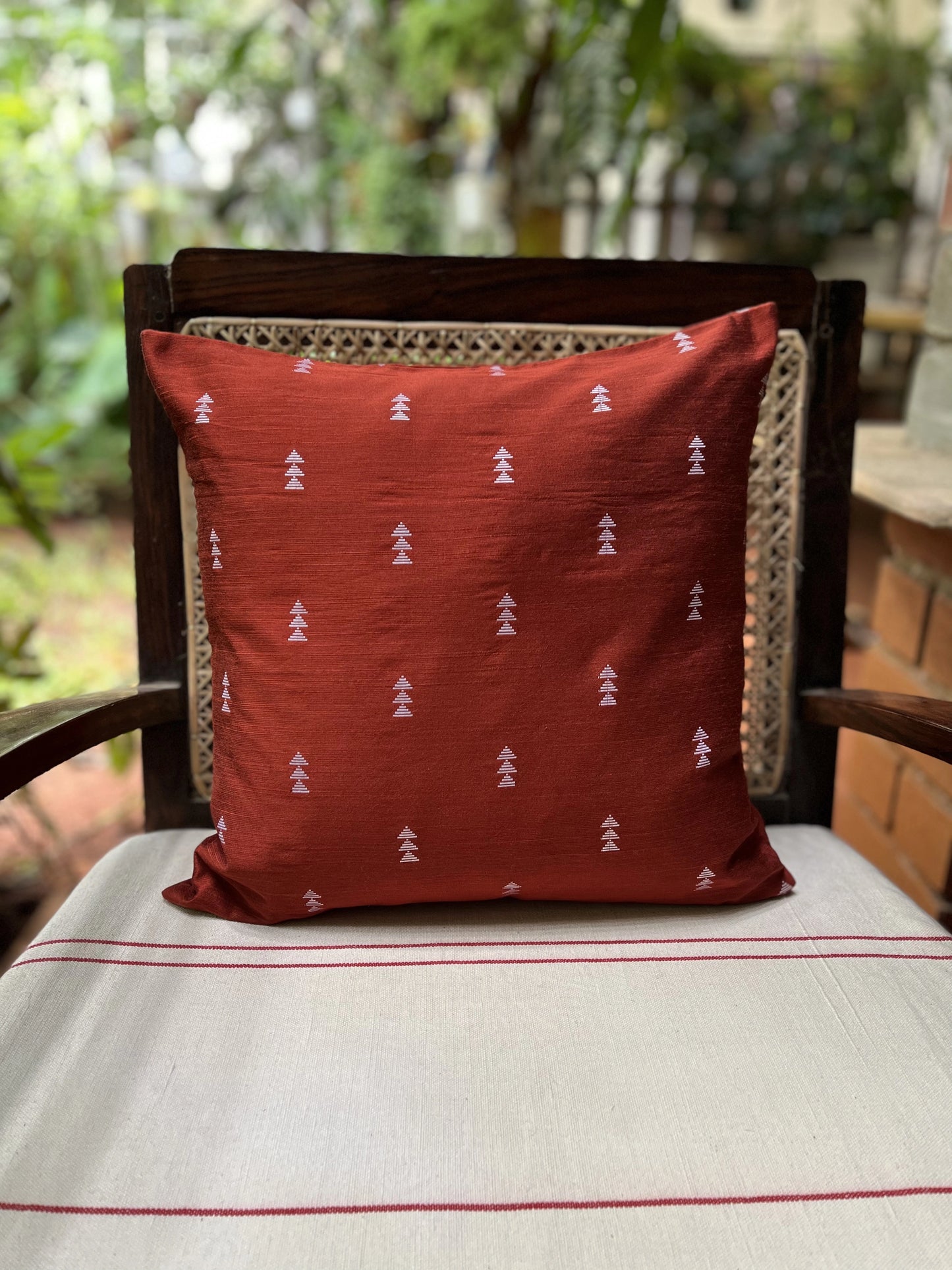 Cushion Cover - Manjaadi