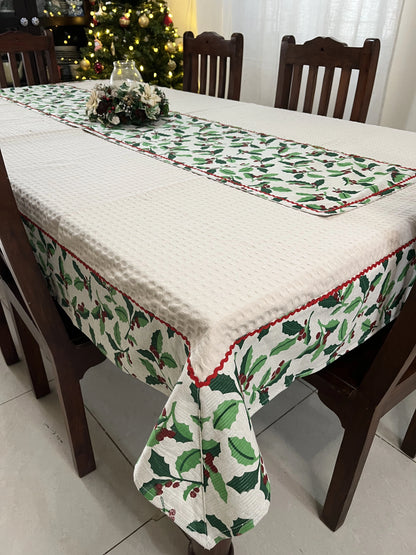 Tablecloth - Holly Go Round